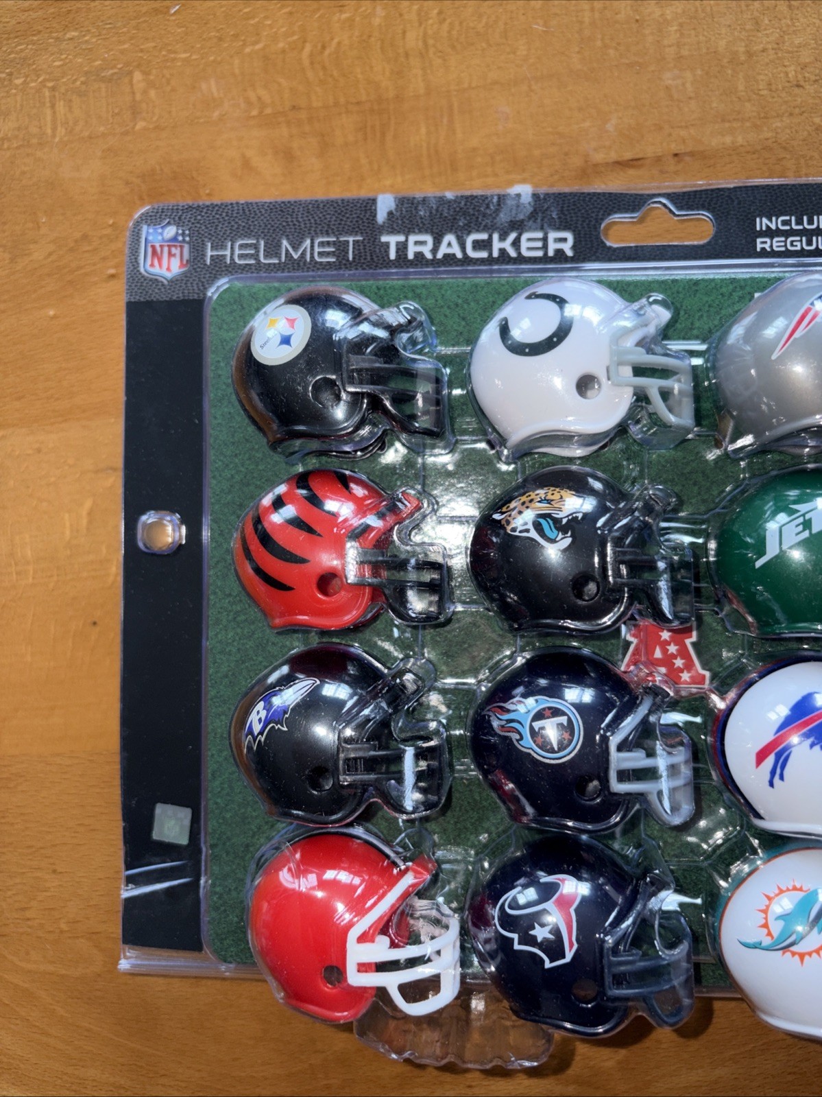 Riddell NFL Helmet Tracker Set w/ 32 Mini Helmets & Display Boards Multicolor
