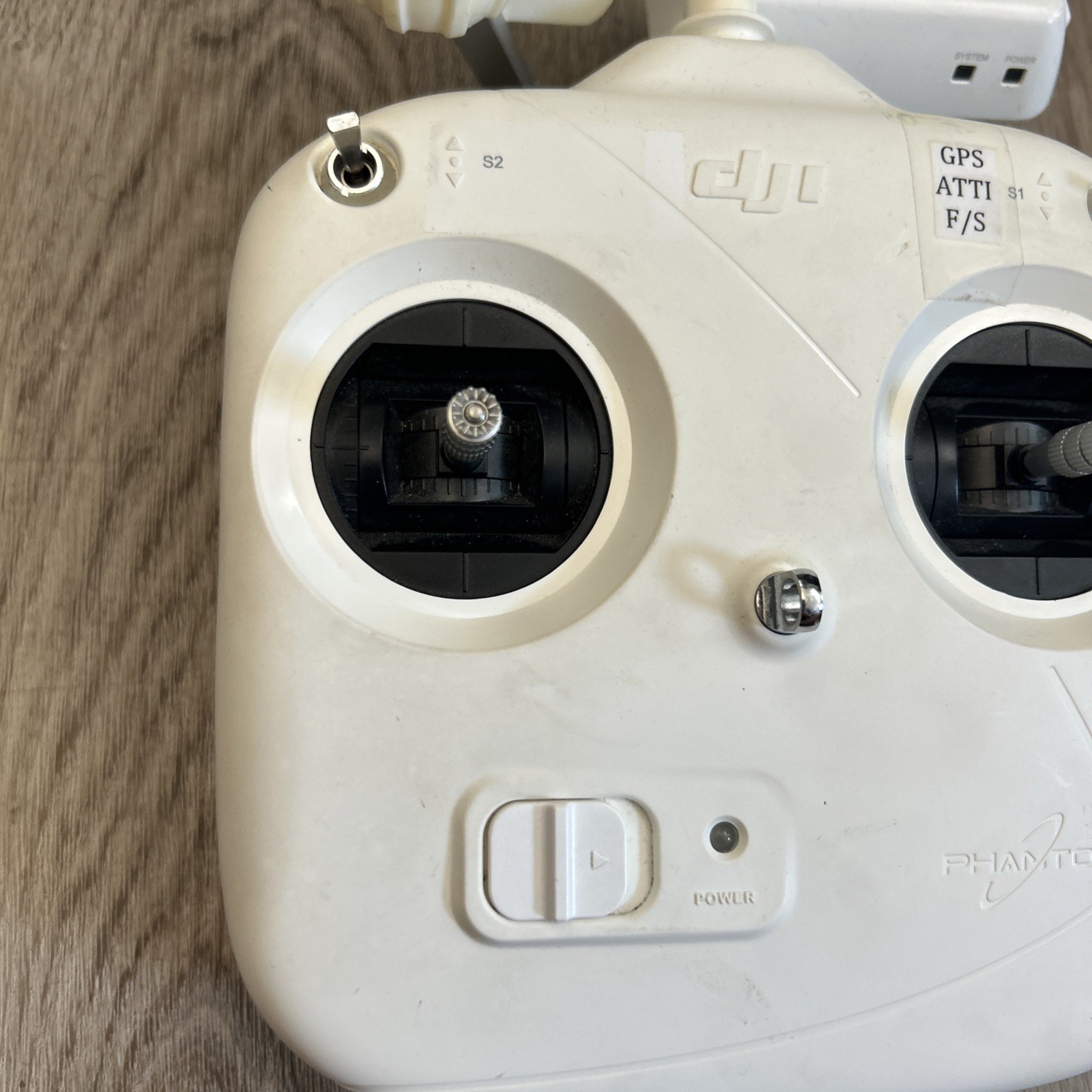 DJI Phantom 2 Standard Remote Controller PVT581 w/ Range Extender Tested Working