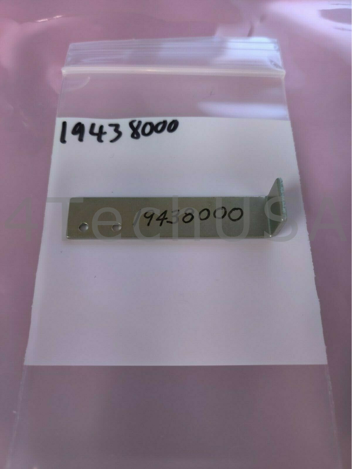 Universal Instruments Clamp 19438000
