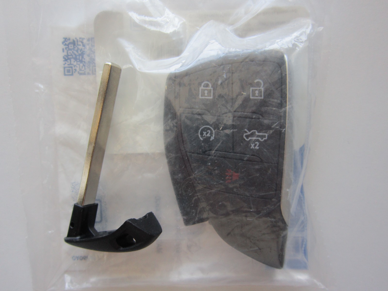 NEW OEM 2024-2026 CHEVY SILVERADO EV KEYLESS REMOTE SMART KEY FOB UNCUT 13560203