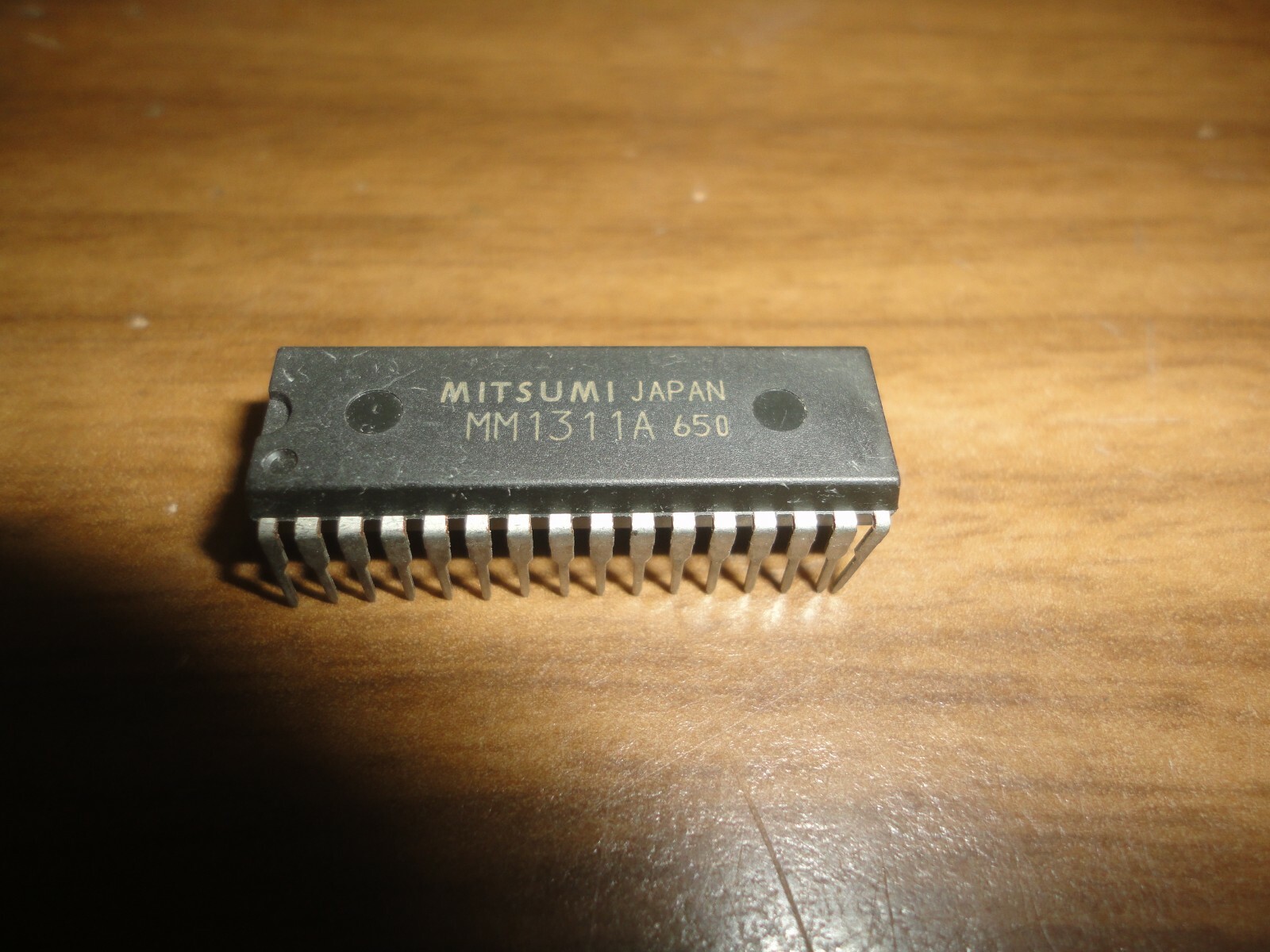 MITSUMI IC MM1311A DIP-32 USED IN VATIOUS APPLICATIONS