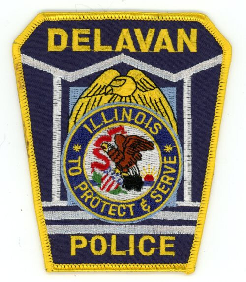 ILLINOIS IL DELAVAN POLICE NICE SHOULDER PATCH SHERIFF