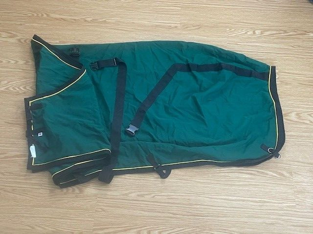 Saratoga Horseworks Stable Sheet - size 84"