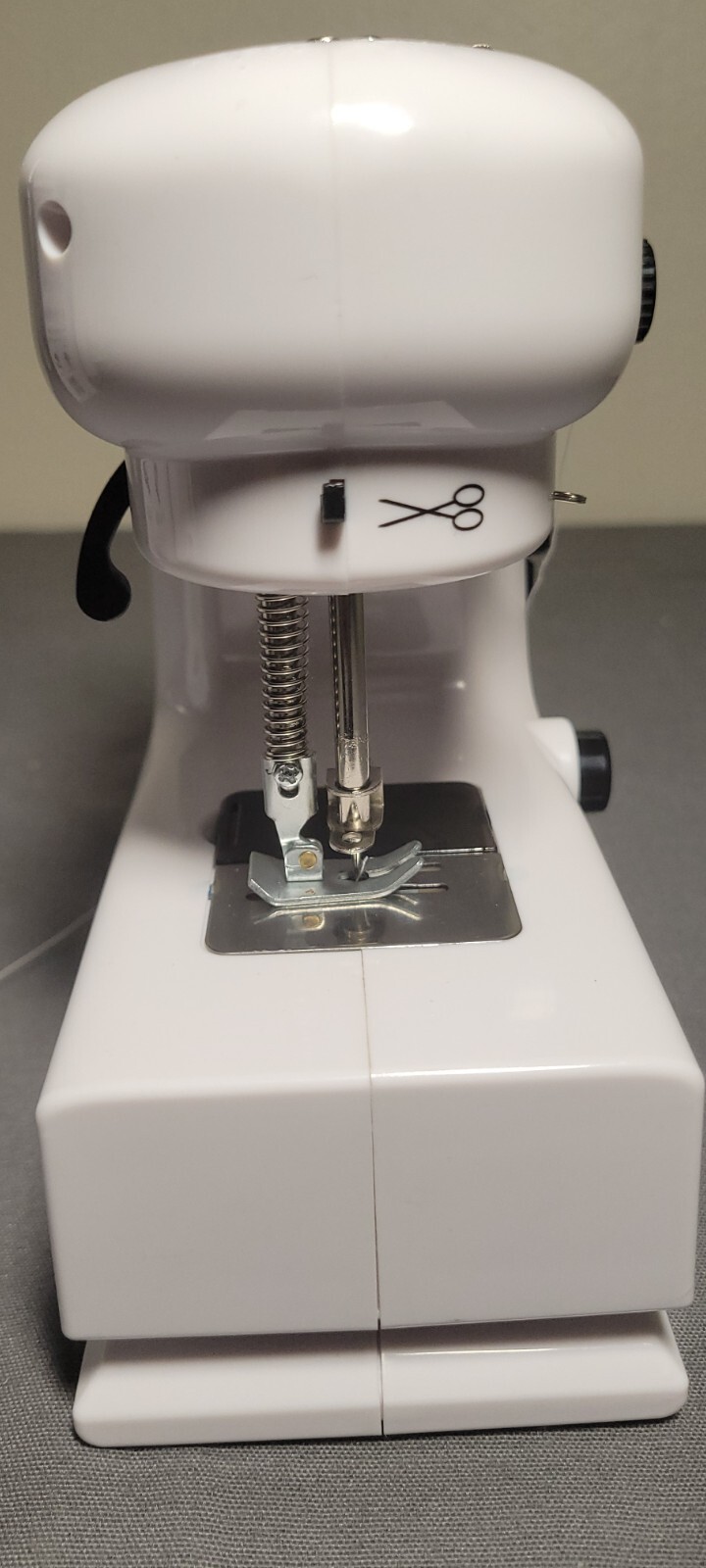 Mini Sewing Machine for Beginners, Two Speed Adjustment with Lights, Foot Pedals