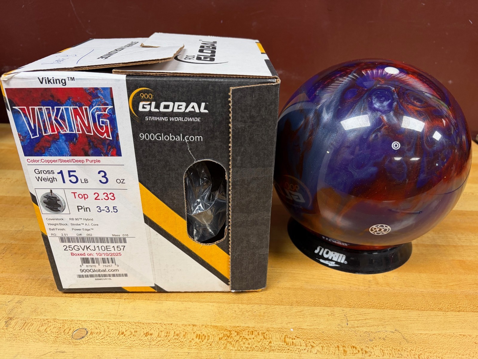 900 Global Viking Bowling Ball 15lb 3oz, 2.33 top weight, 3-3.5" pin