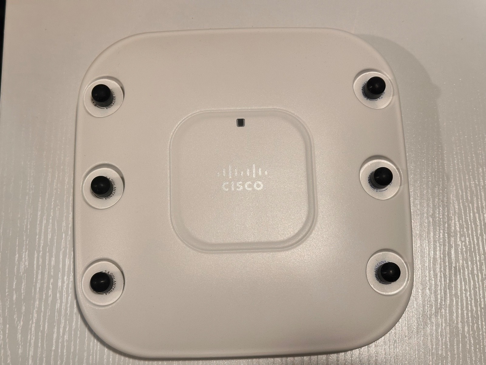 Cisco Aironet AIR-LAP1262N-A-K9 Wireless Access Point No Antennas Wireless a/g/n