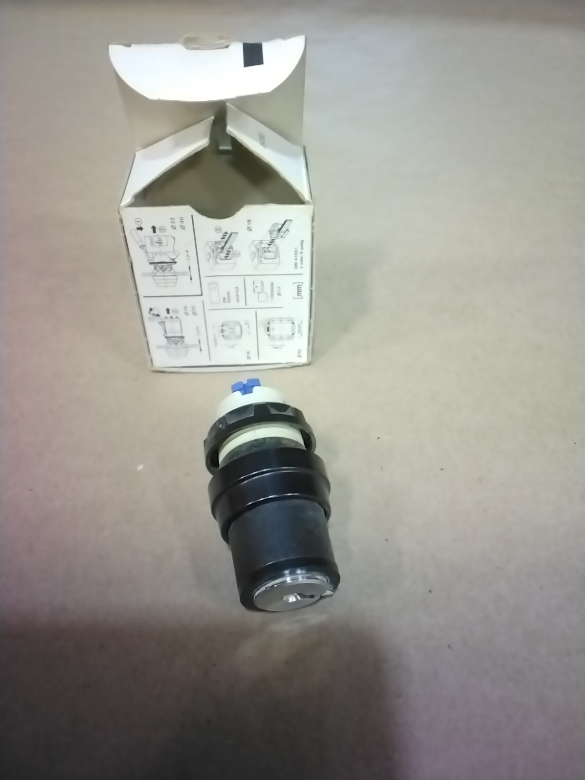 SQUARE D SELECTOR SWITCH CLASS 9001 TYPE D1G3S