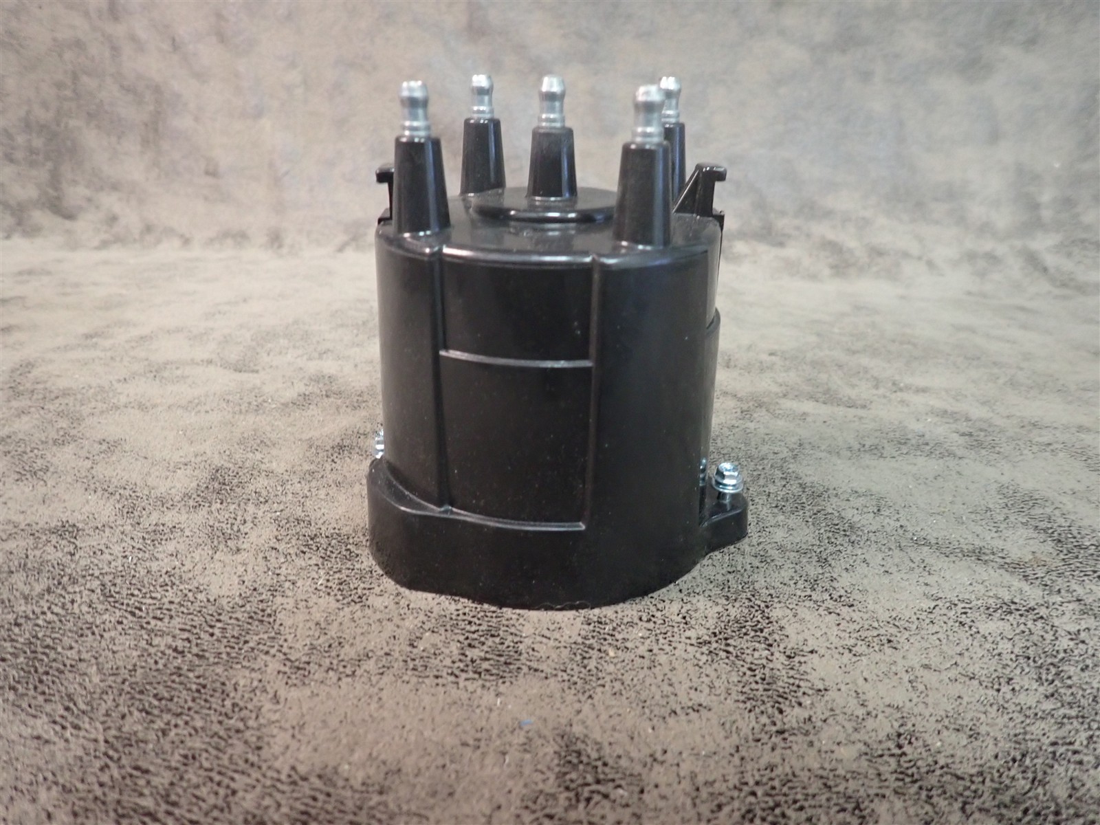 NEW WVE 5D1049 Distributor Cap (G143)