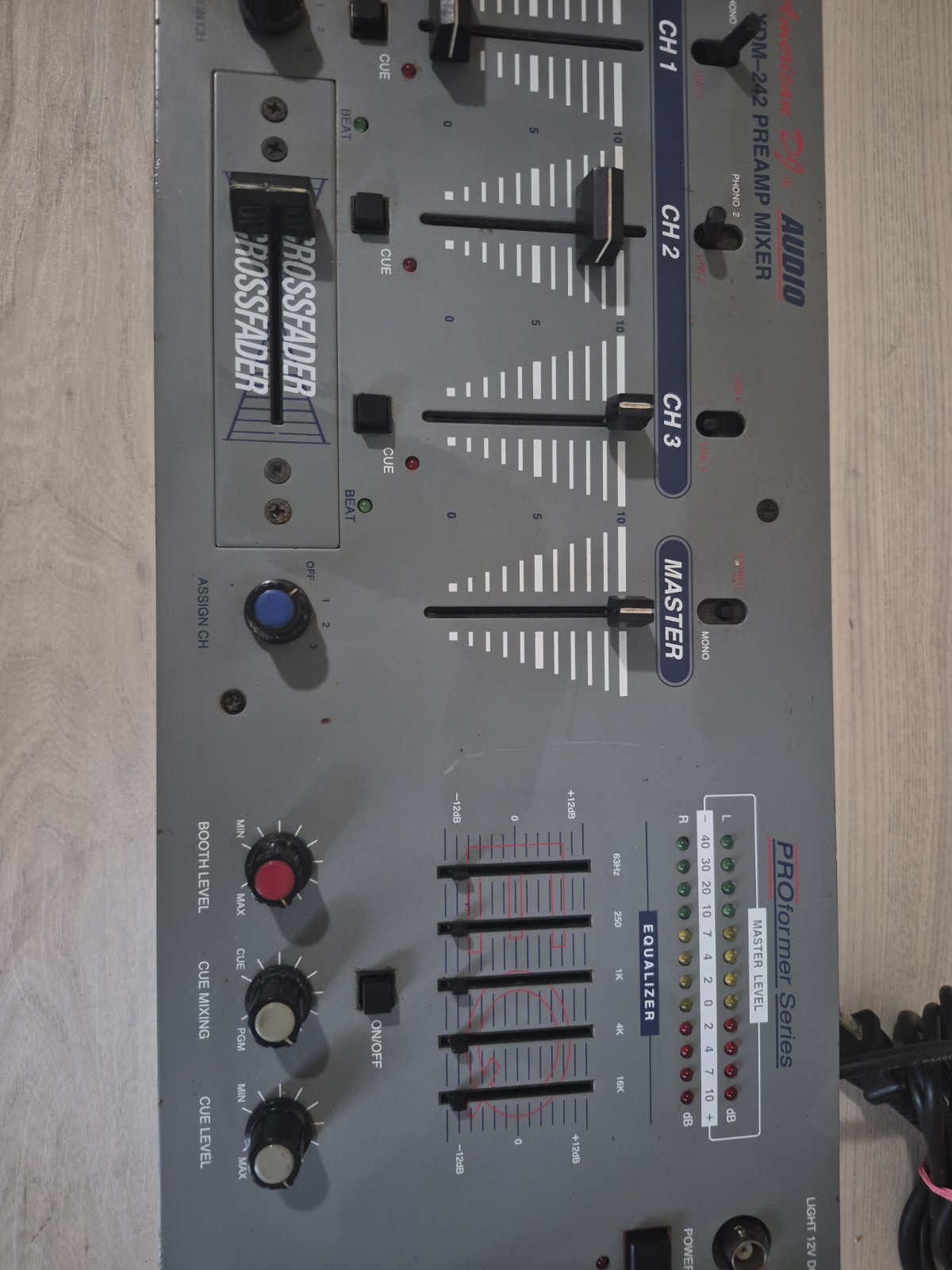 American DJ Audio XDM-242 Missing Knobs SEE PICS