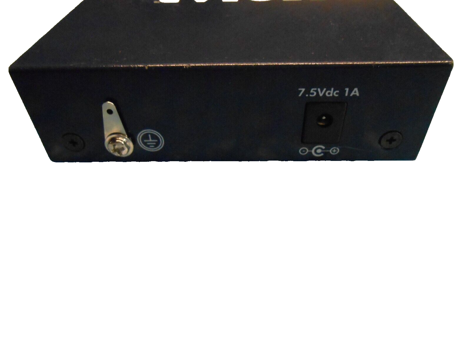 LOT OF 2 NETGEAR 4 Port 10BASE-T Ethernet Hub EN 104TP - No Power Adapter
