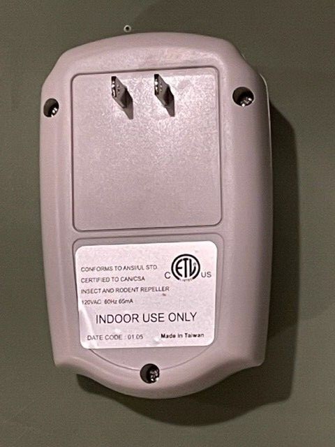2 Packs - 4 in 1 Pest Repeller Ultrasonic/Elec-Magnetic Wave/Ionic/Night-Light