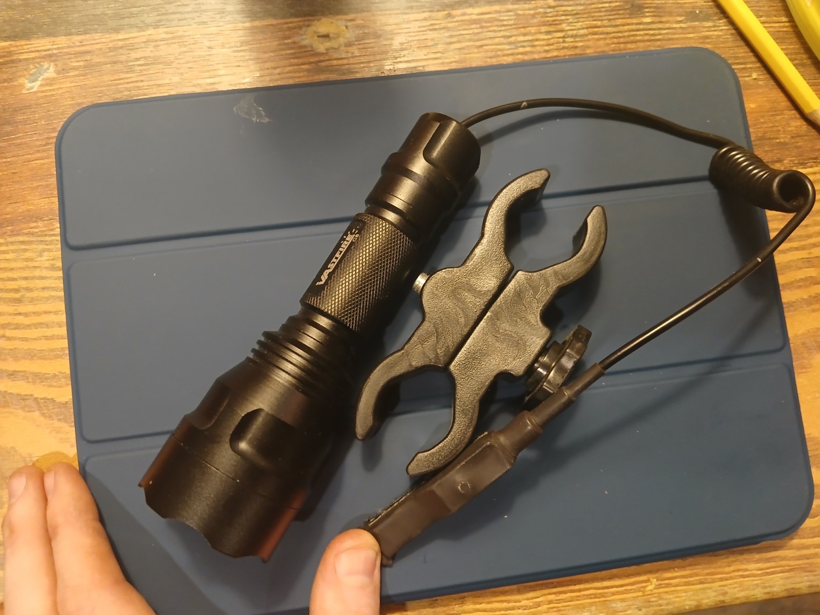 Generic LED Barrel Clamp Rifle Light Black with Remote Pressure Switch