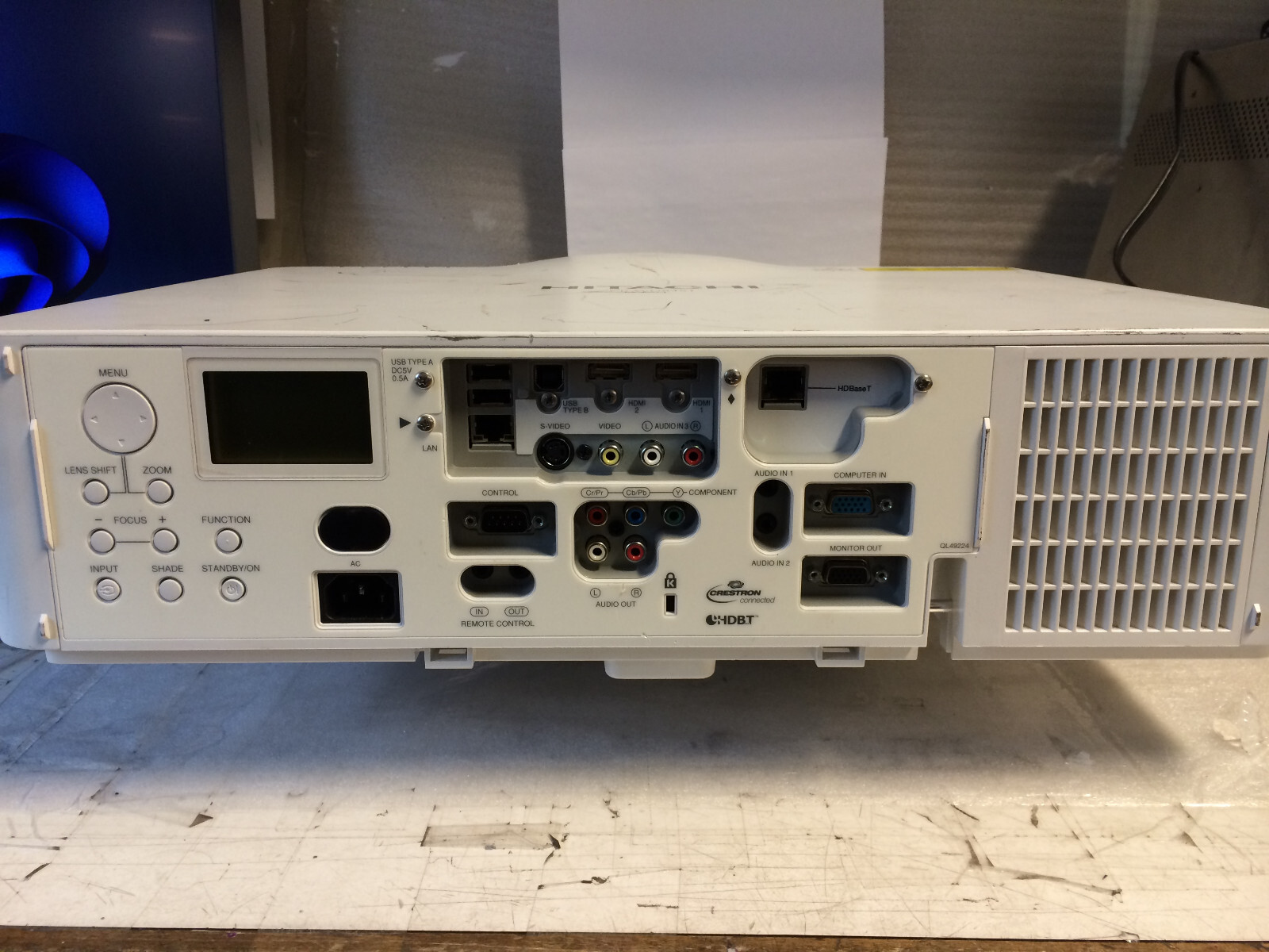 Hitachi CP-WU8451 Projector 3633 Hours | Tested