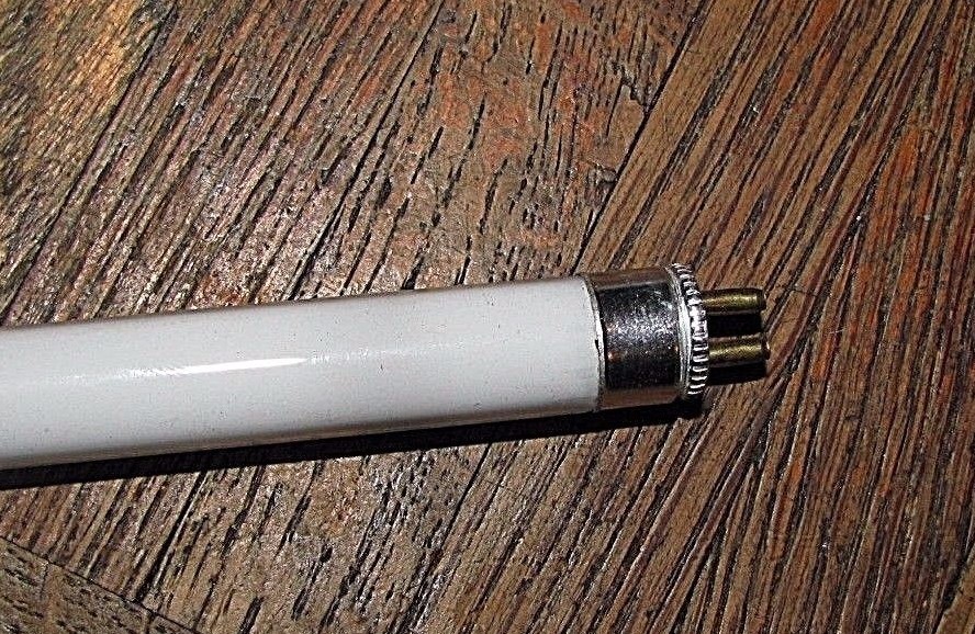 Replacement Bulb FURNLITE (FC-952,953) 16 Watt T4 Warm White Fluorescent NEW 17"