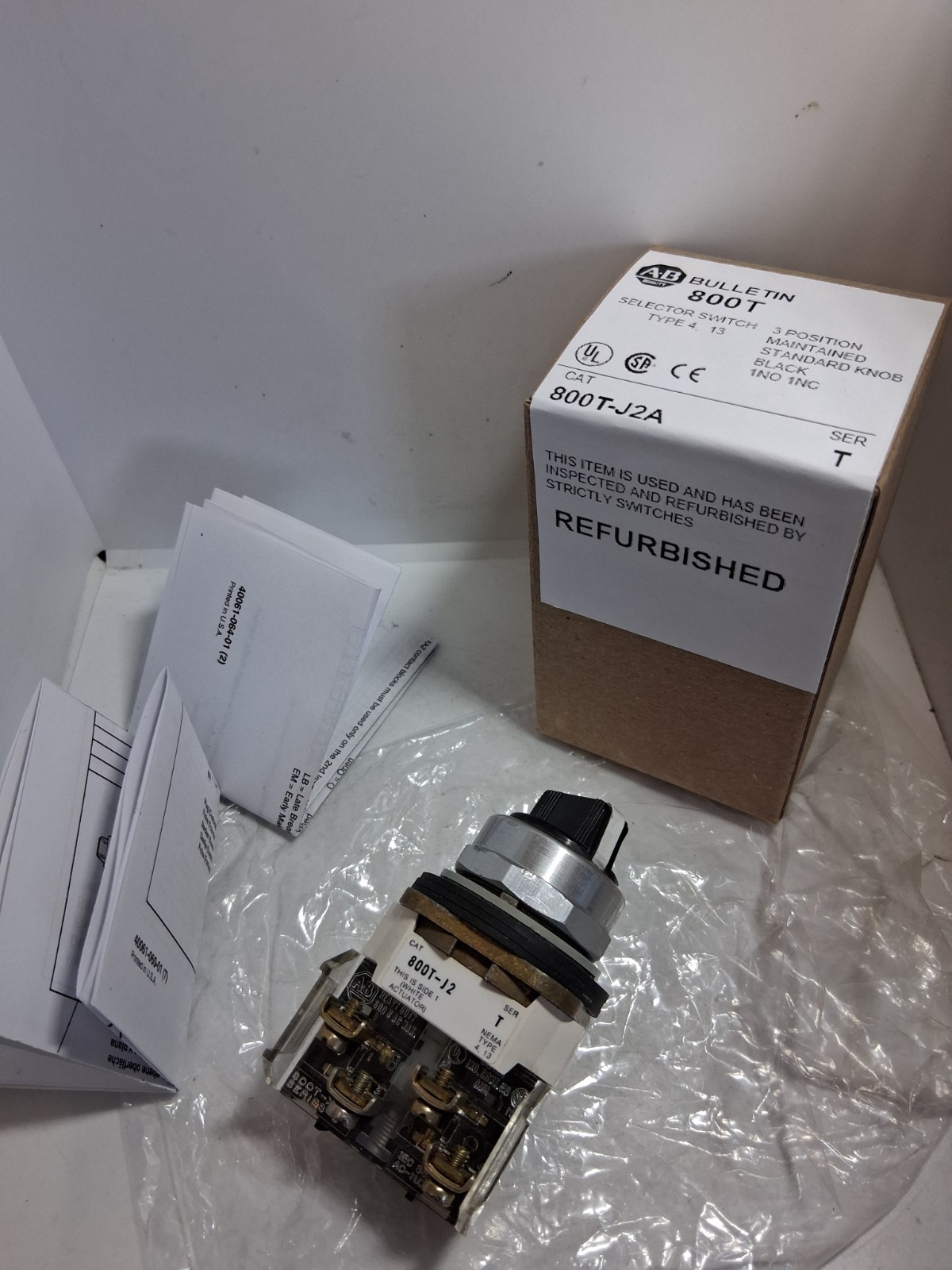ALLEN BRADLEY 800T-J2A SELECTOR SWITCH 3 POSITION MAIN 1NO/1NC SERIES T