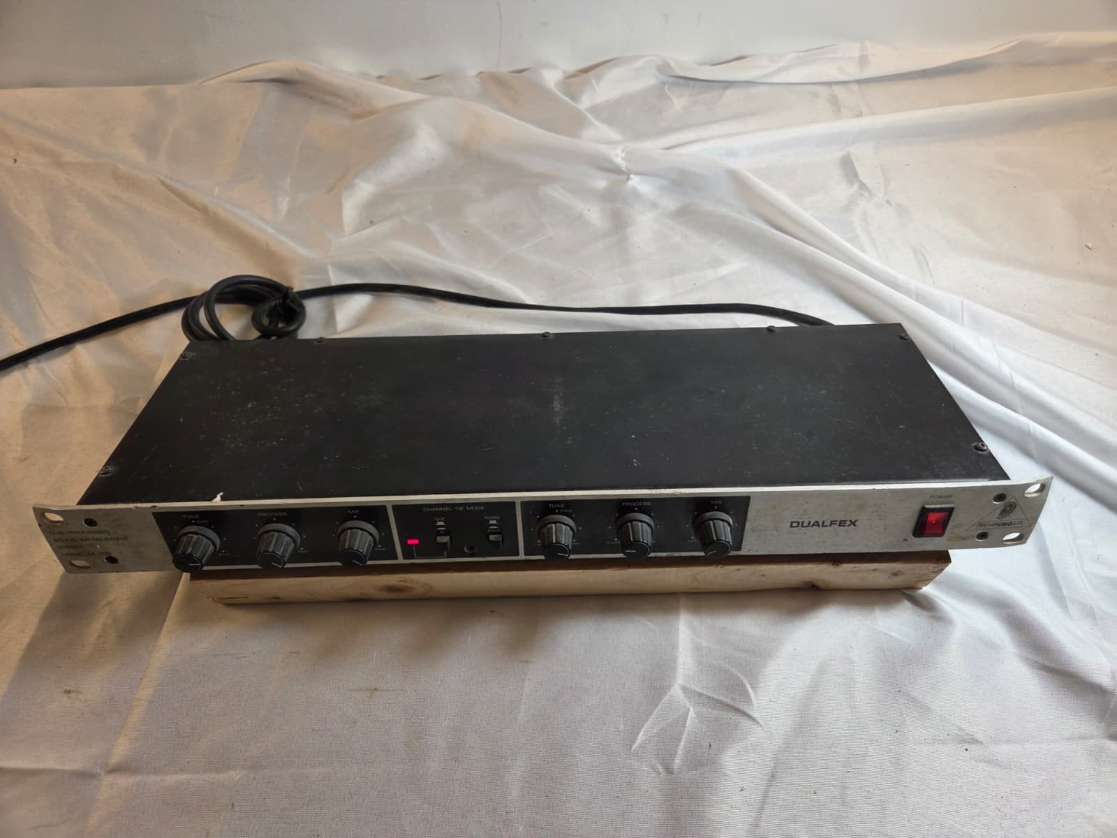 Behringer EX 802 ex802 DualFex Dual Processed Sound Improvement System Enhancer