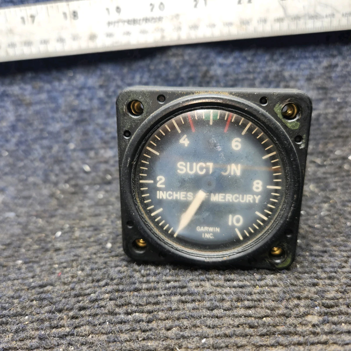 22-880-03 | Garwin | Beechcraft 35-33 | Suction Indicator