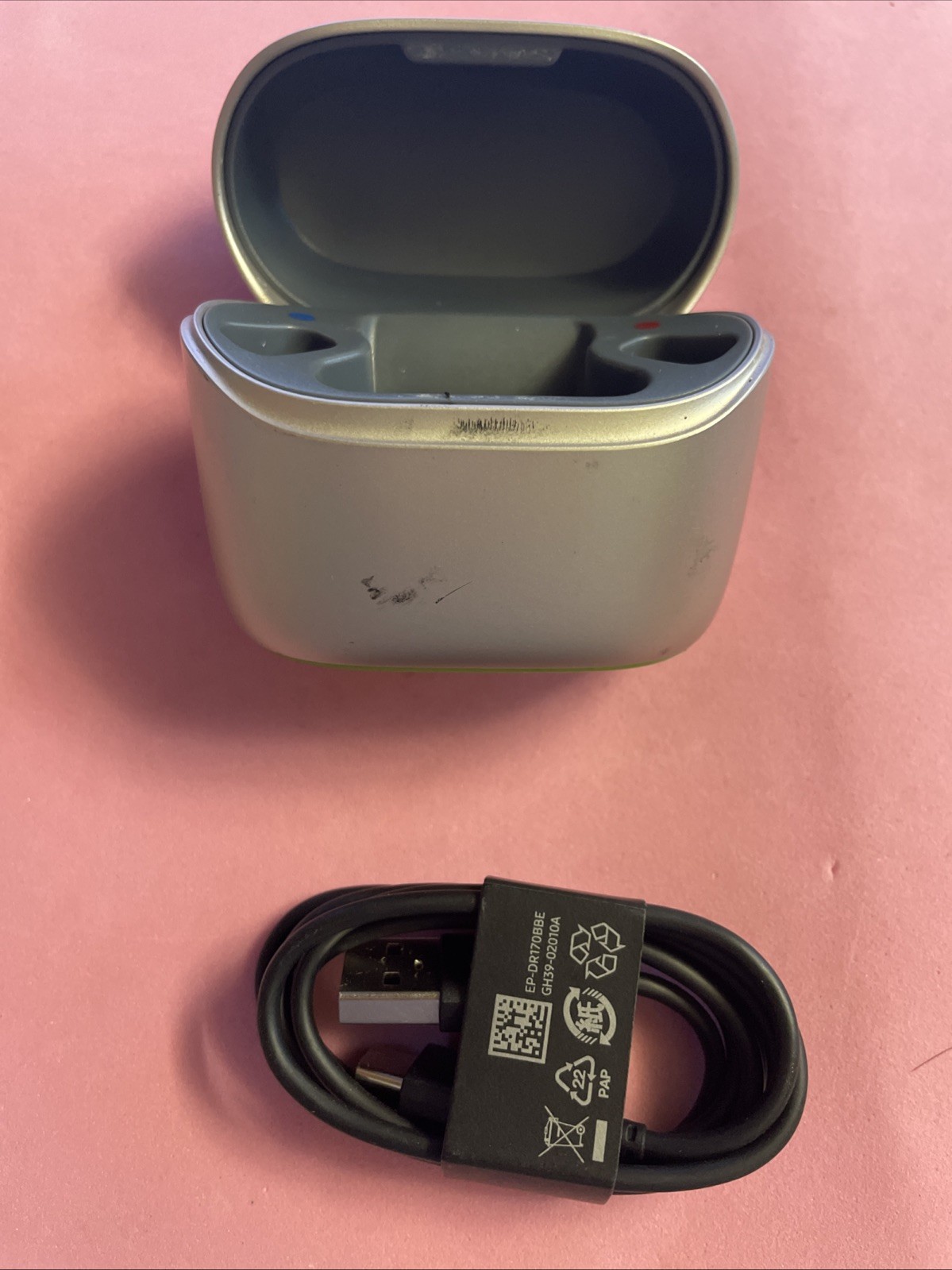 WORKING Phonak Ease Charger Case with Charging Cord .