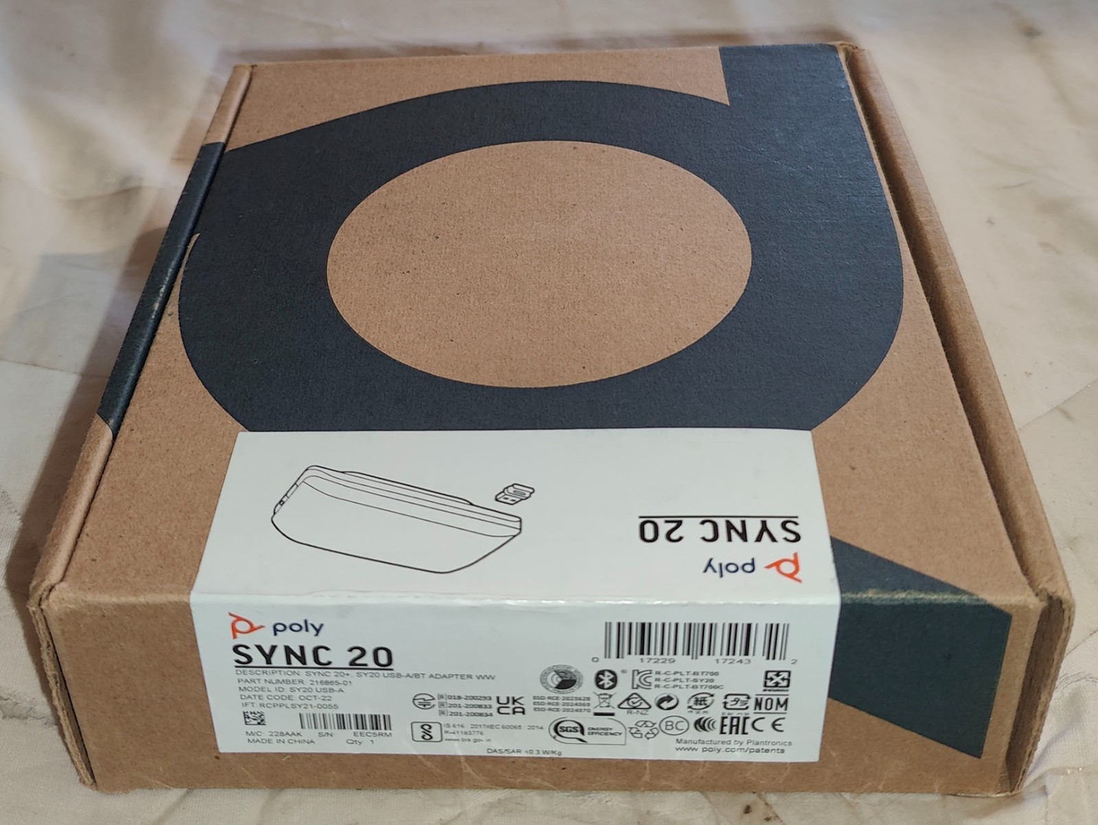 Poly Sync 20 SY20 Plantronics USB-C USB-A Bluetooth Portable Speakerphone