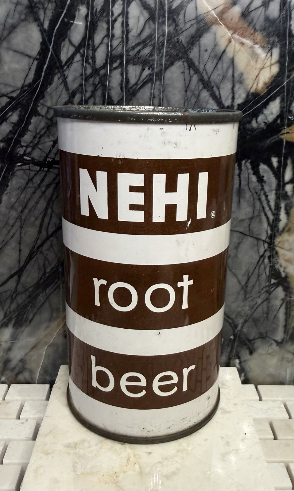NEHI 1954 pre-Zip Root Beer Flat “Logo” Top in A1- condition!