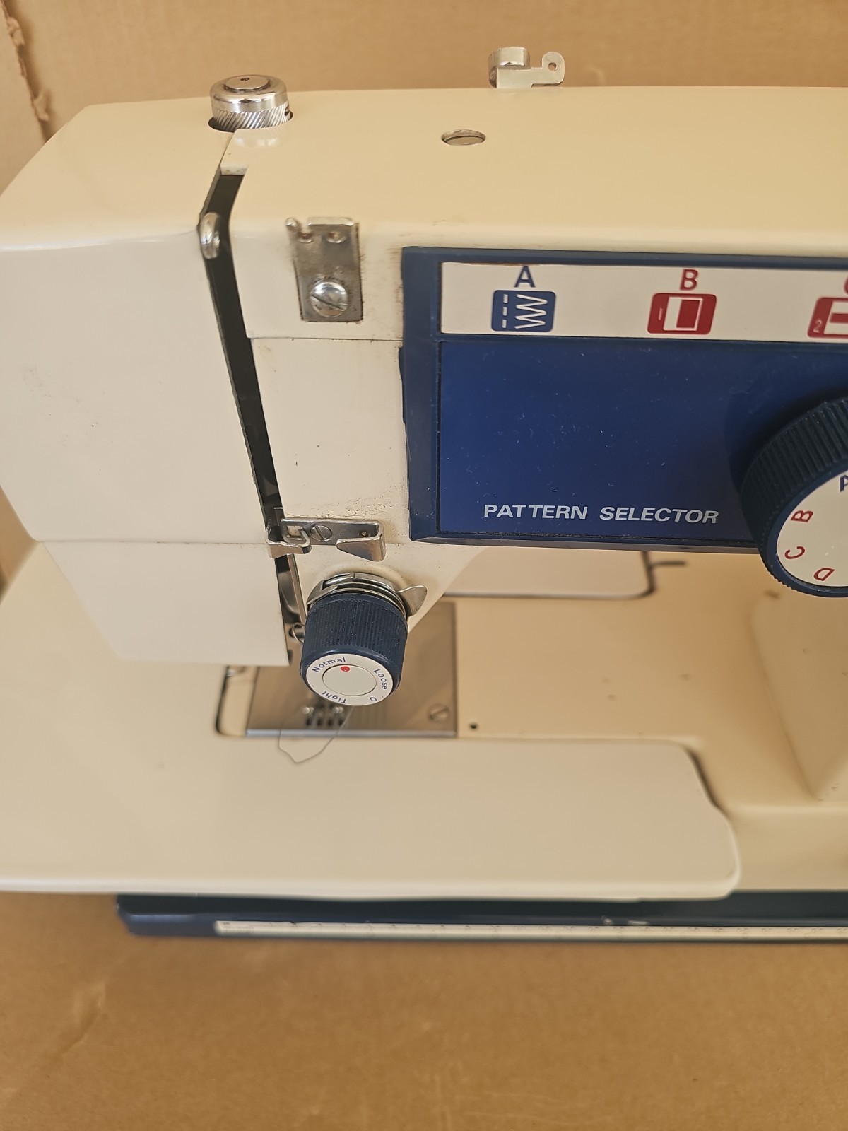 Elgin Sewing Machine Model M4400F