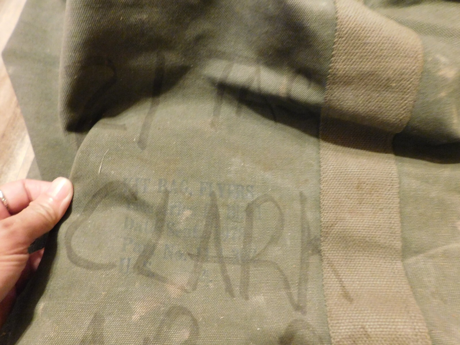 US MILITARY FLYER'S KIT BAG