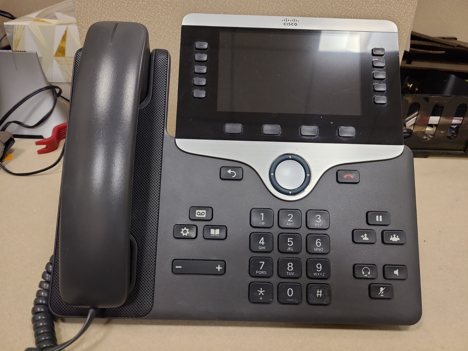 Cisco  VOIP Phone CP-8861 with 5 inch color screen