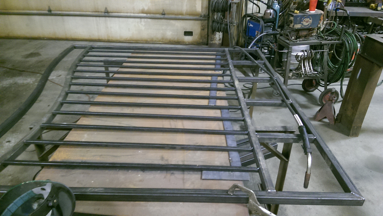 wrought iron driveway entry gate