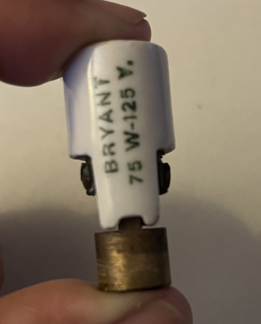 ONE Bryant Porcelain Candelabra Socket for Tiffany Lily Type Lamps 12 AVAILABLE