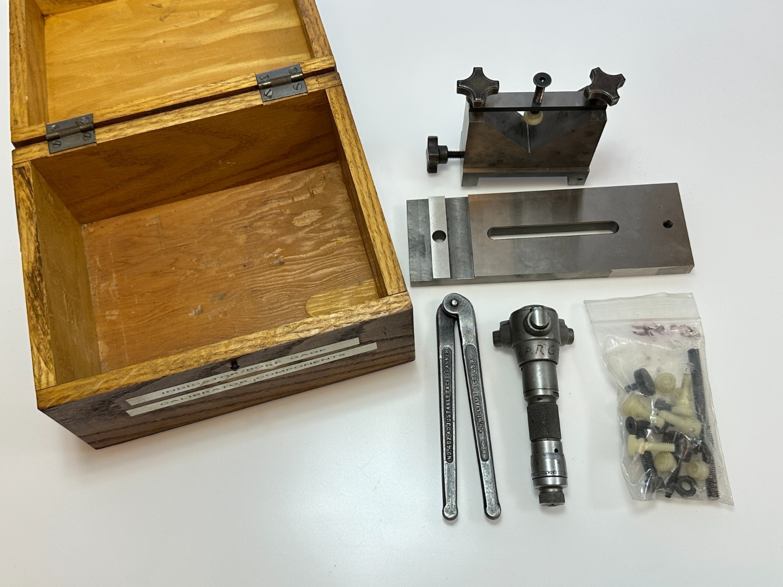 Brown & Sharpe USA Bore Gauge 281 Internal Micrometer .0002 w/ Calibration Tools