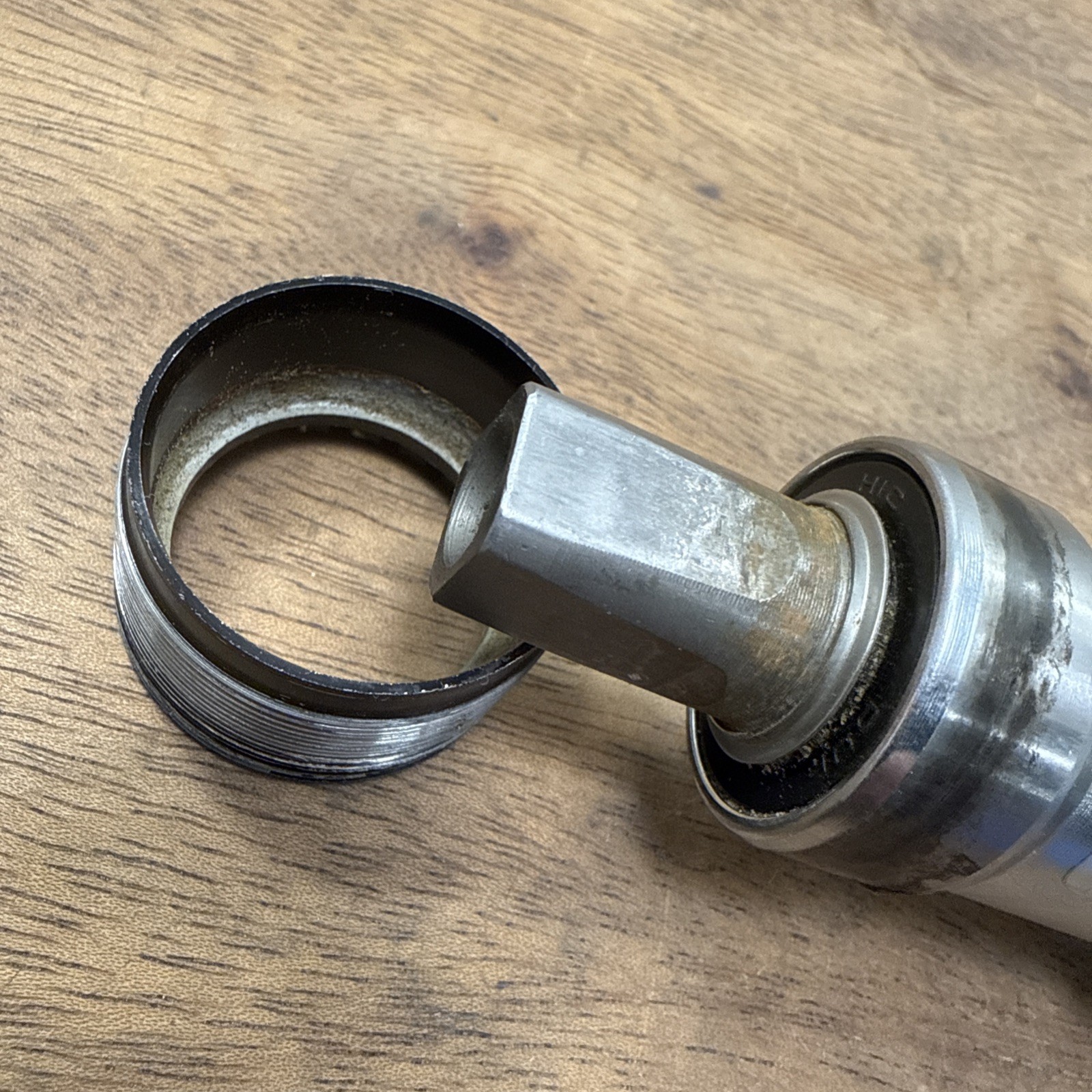 Shimano Deore XT BB-UN72 Bottom Bracket Square Taper 73mm 107mm Worn Threads