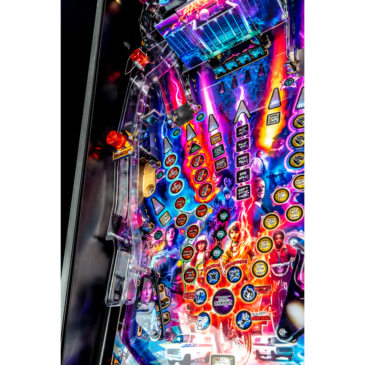 Stern Stranger Things Pro Pinball Machine