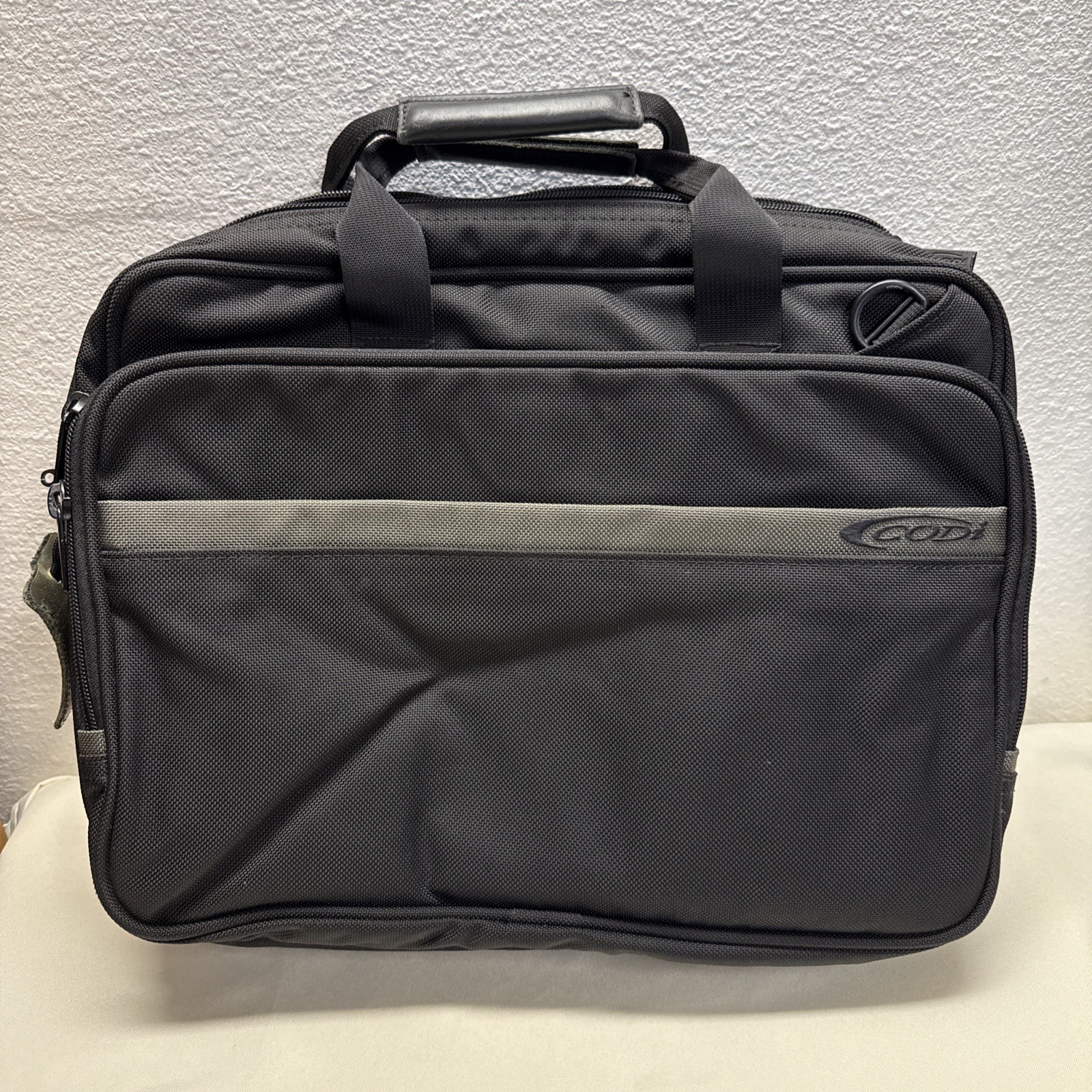 CODI Messenger Bag Computer Bag Shoulder Bag Professional 14” Laptop 16x13x6”
