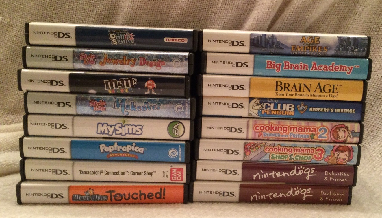 Nintendo DS  16 Lot Cases and Manuals NO GAMES