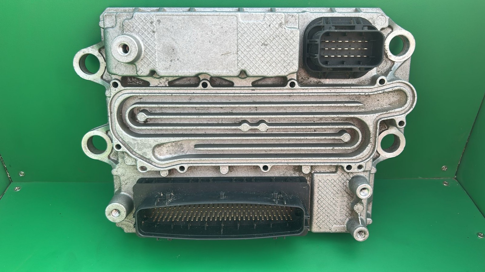 Detroit Diesel DD13 ECM Engine Control Module A004461154 OEM