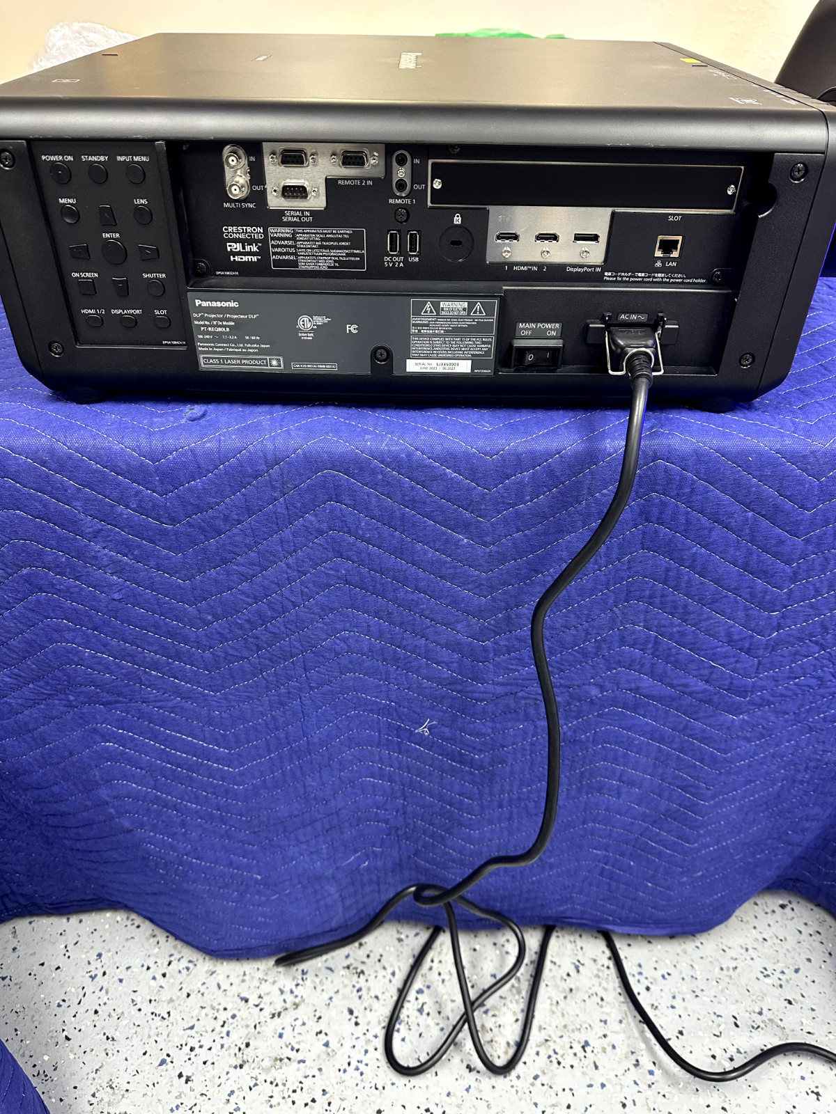 PANASONIC PT-REQ80
