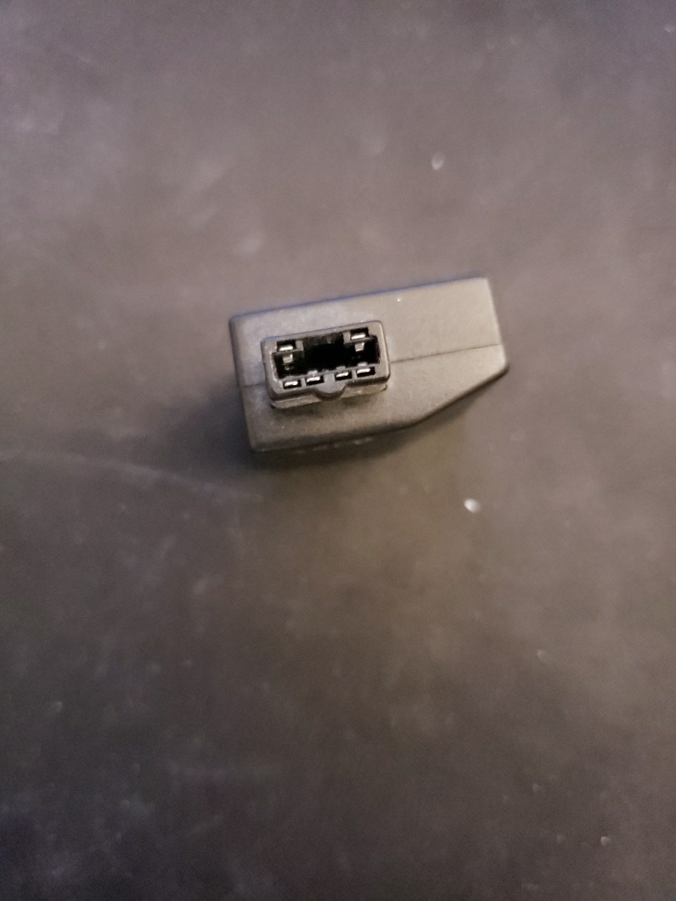 Gamester Earphone / Headphone Adapter for Gameboy Advance