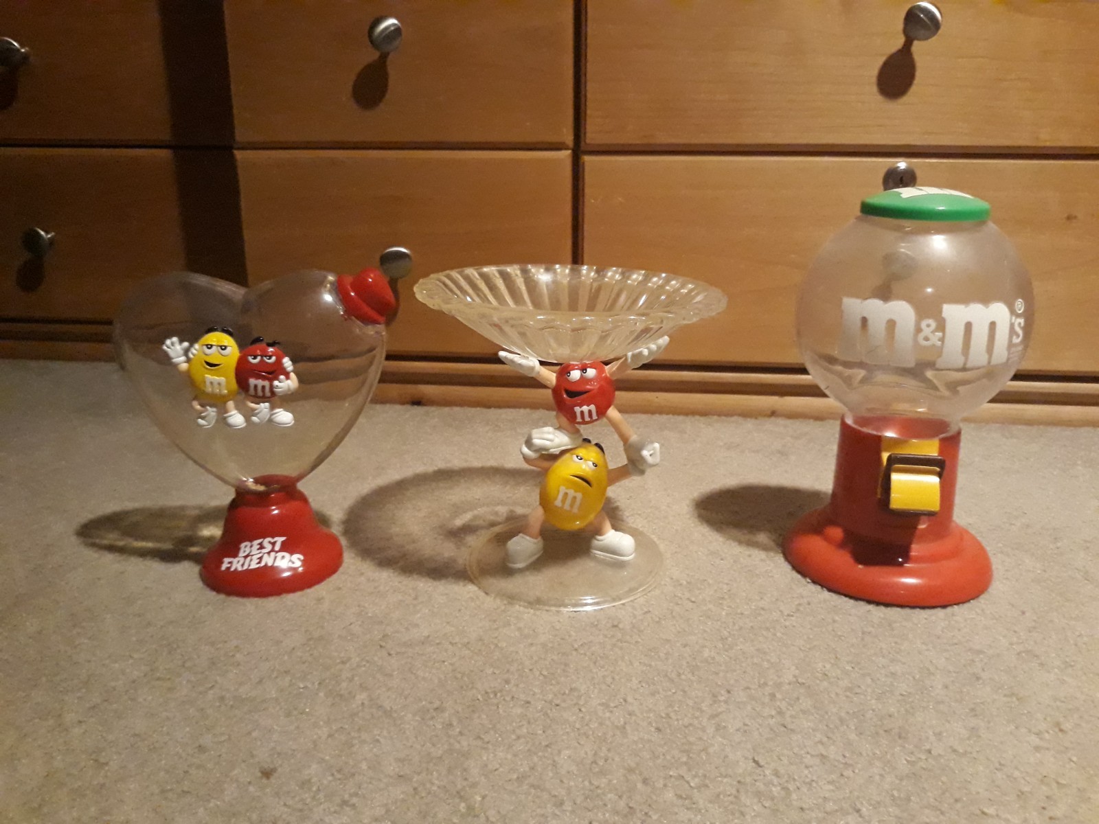 M&M Art Heart Dispenser, candy try  and gumball machine