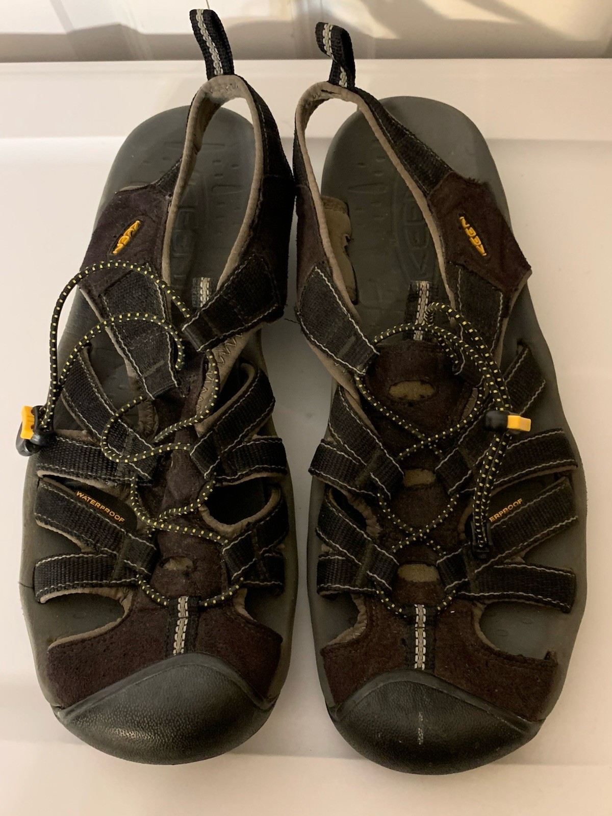 Keen Kanyon 1126-BGKA Men's Sz 13 Water Hiking Sandals Black Yellow Waterproof