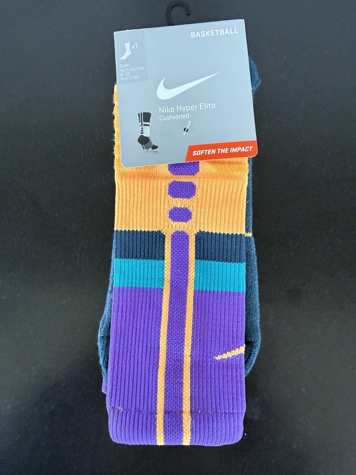 Nike Hyper Elite Basketball Crew  Socks  L  ( Men 8-12)  4853-885 PURPLE/ ORANGE