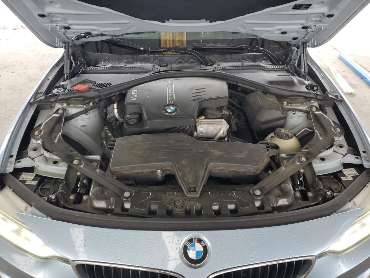428I BMW 2014 Glove Box 4689960