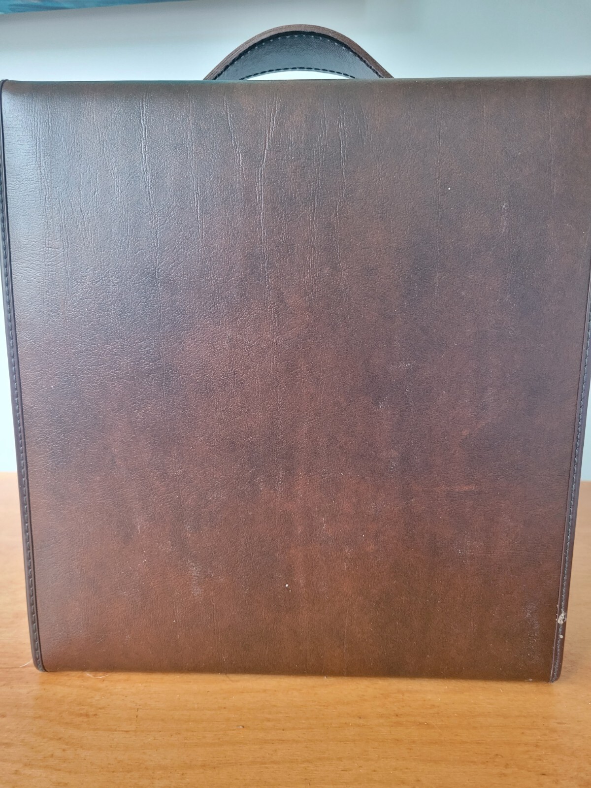 1970's Portable Bar Set In Carrying Case With Handle
