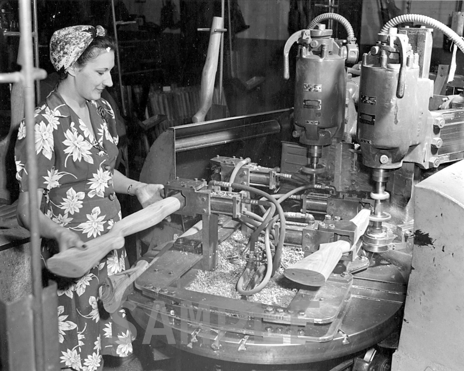 Woman Factory Worker Springfield Rifle Armory 8x10 WW2 WWII Photo 928
