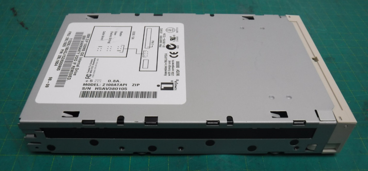 Iomega ZIP 100 Internal ATAPI Drive – Z100ATAPI (3.5")