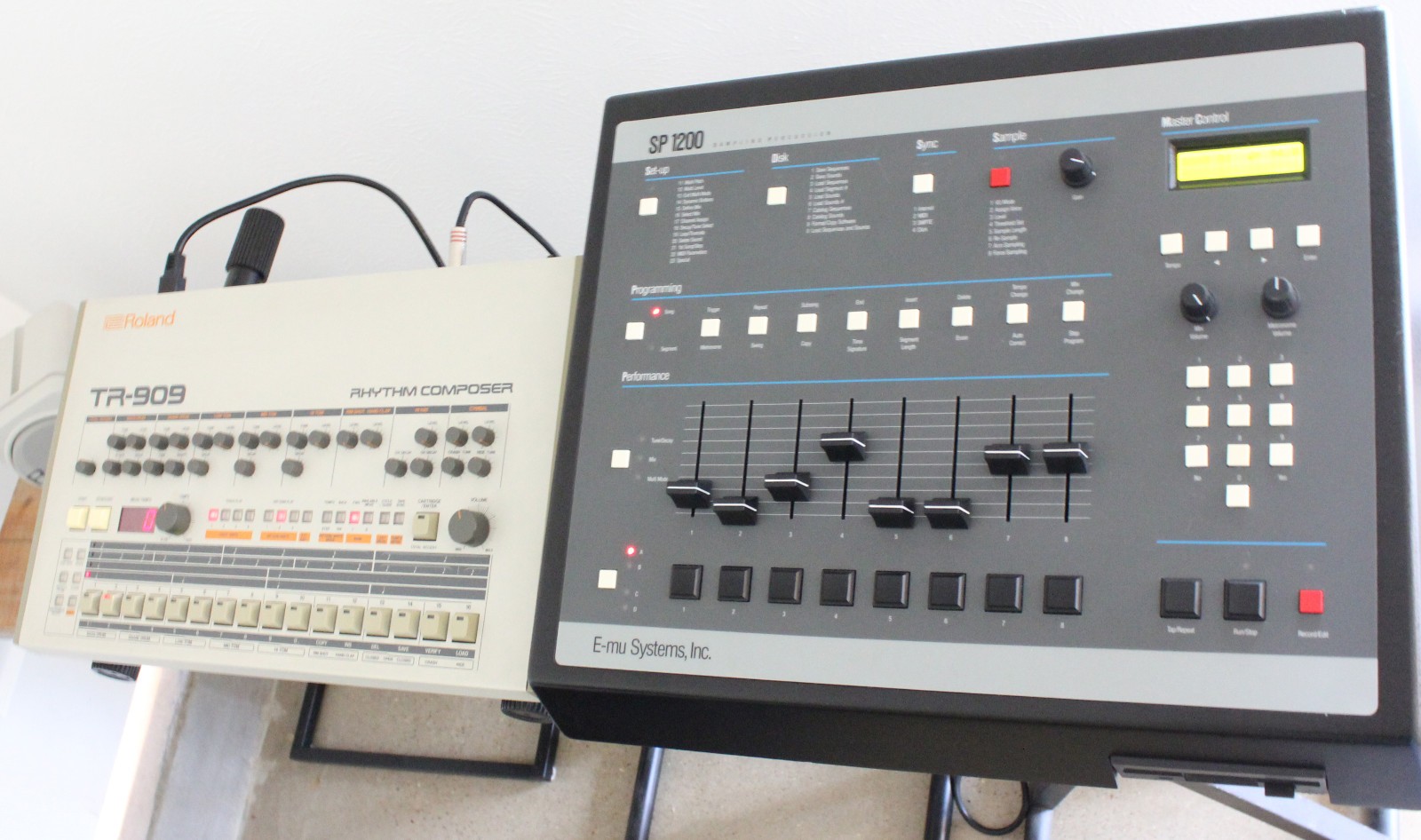 Akai MPC 3000 2000 XL Format SD Card Disk Drum Sample Library SP1200 Volume 1