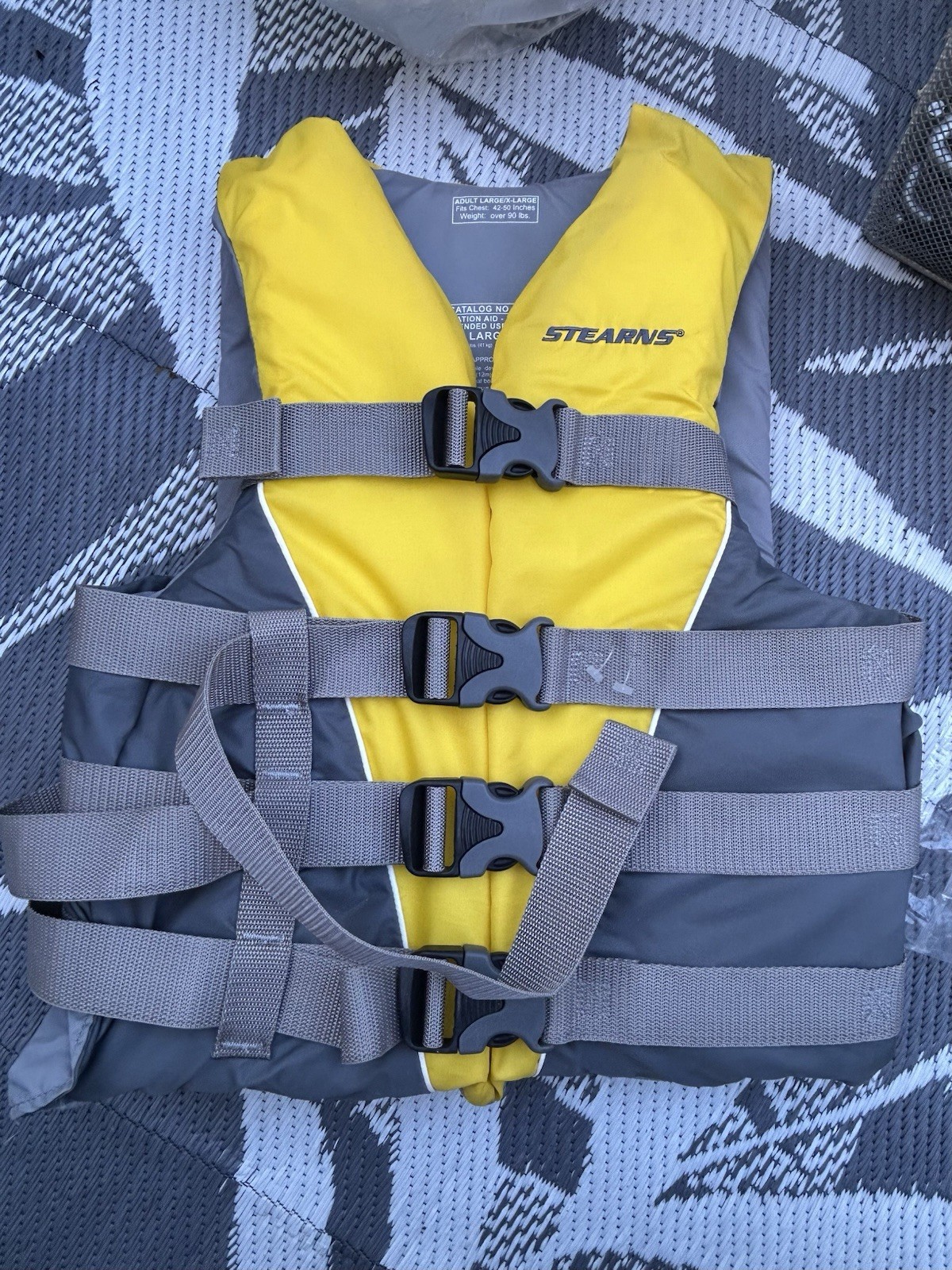 Stearns Adult Life Vest Large, More 90 Pounds- NEW - Yellow/Gray