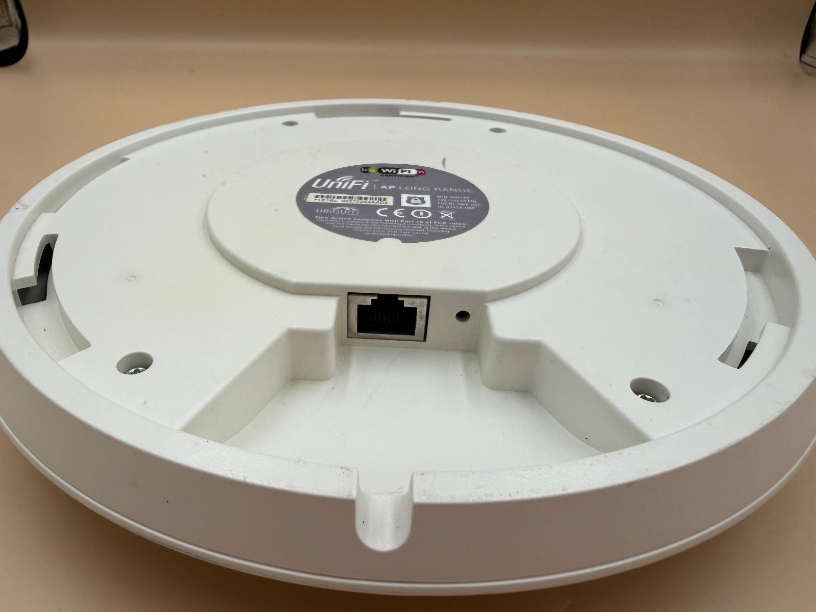 Ubiquiti Networks Unifi AP Long Range Access Point