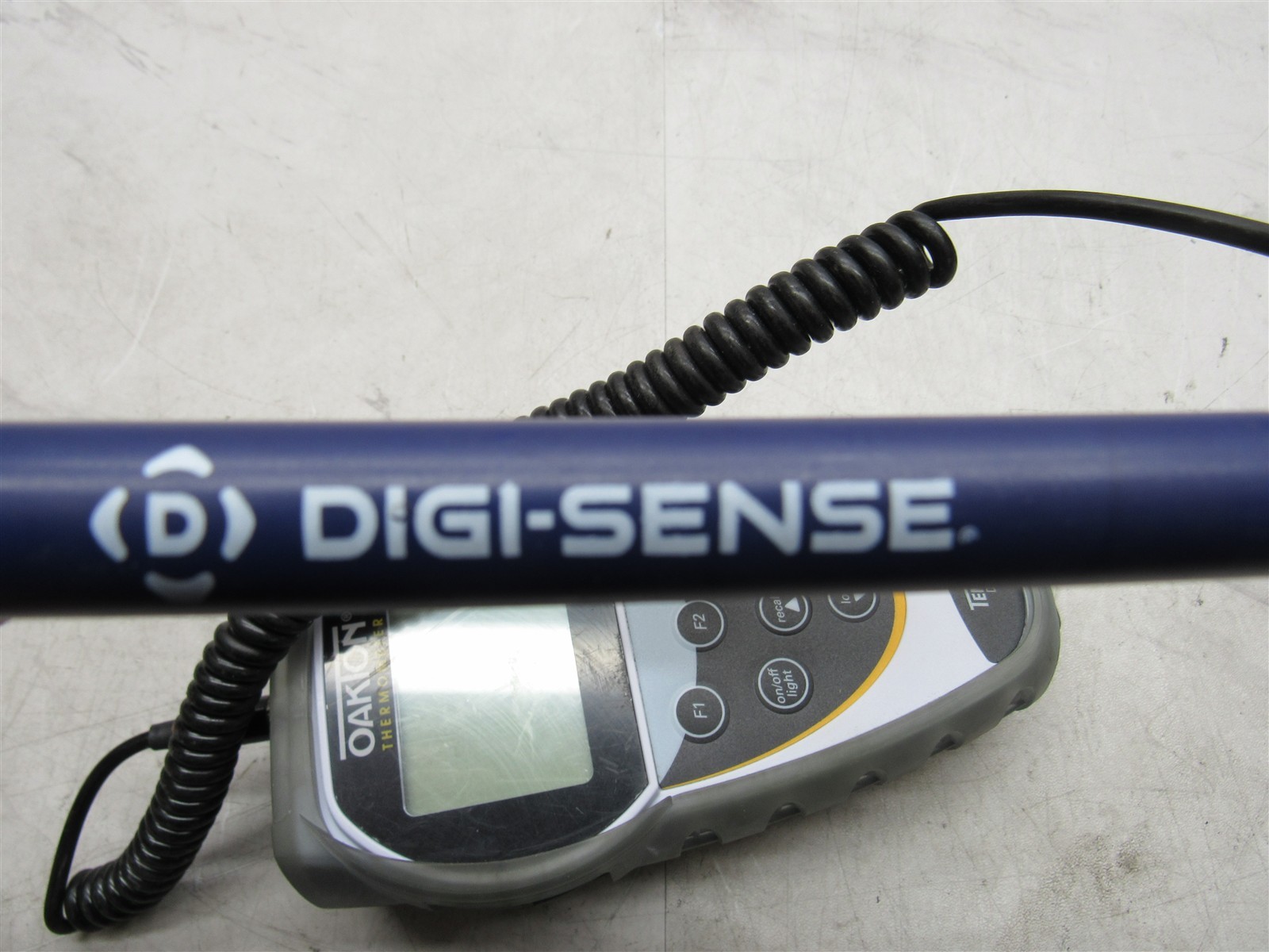 Oakton Temp-360 Single-Input RTD Datalogging Thermometer with Probe