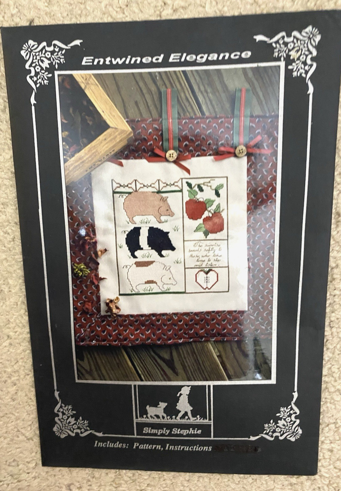 Entwined Elegance Simply Stephie Pigs n Apples Cross Stitch Pattern