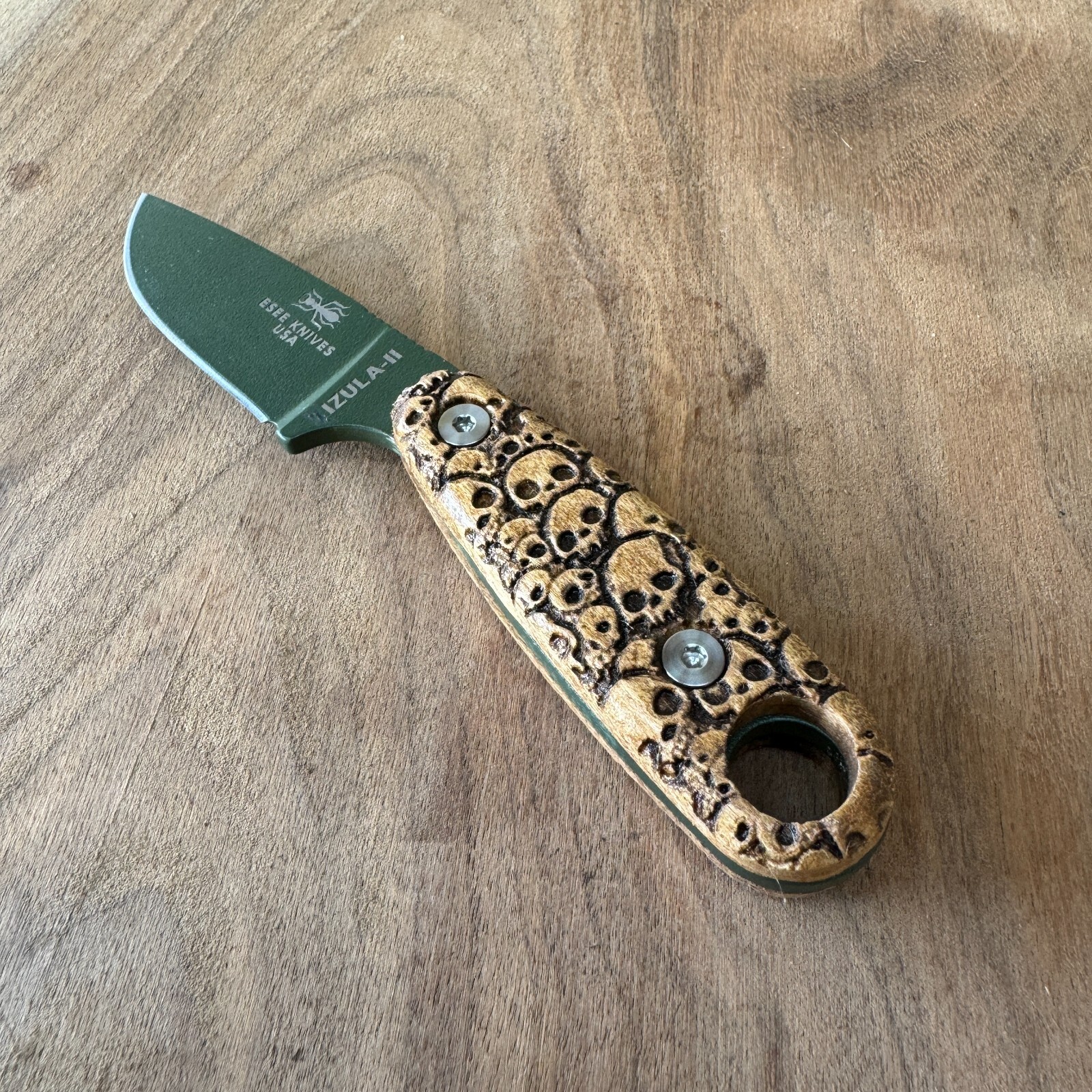 Cryptkeeper scales compatible with ESEE Izula II knife